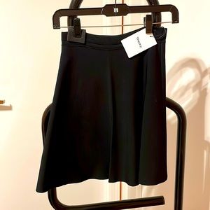NWT Theory Aline pull on skirt